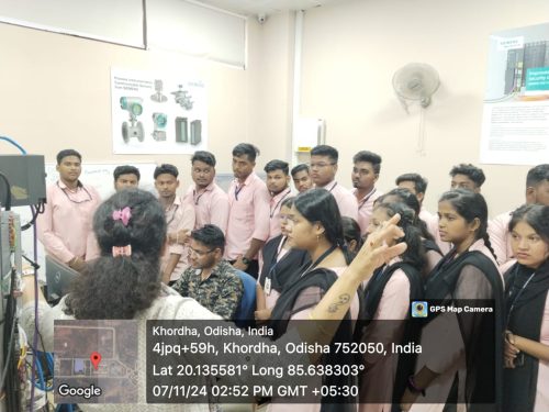 Computer-Seminar-Industry-visit-33